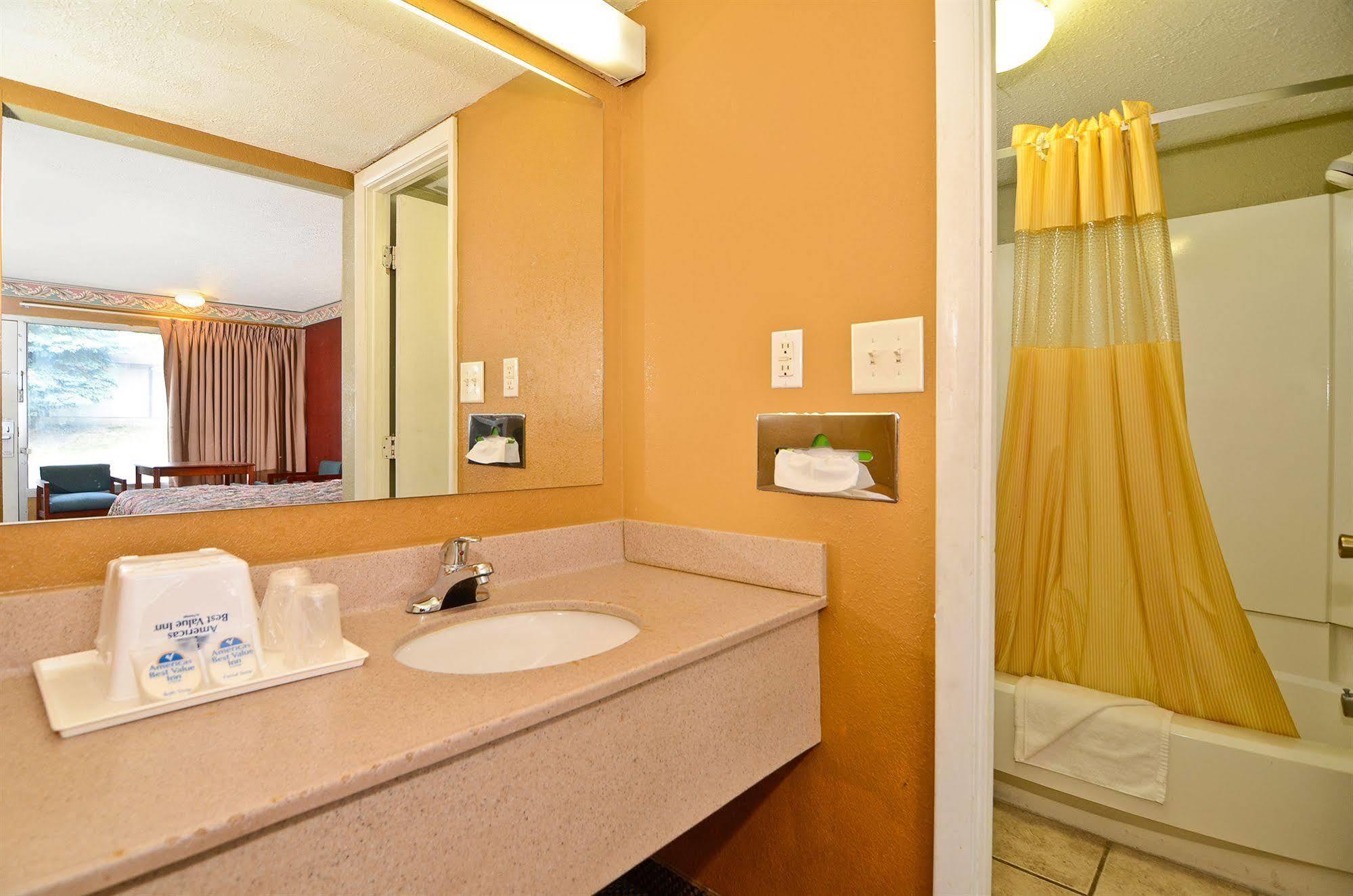 Red Roof Inn Indianapolis East Dış mekan fotoğraf